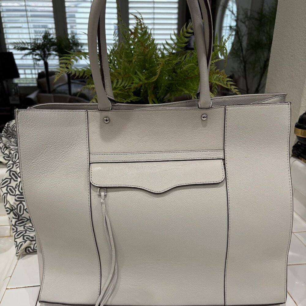 NWOT - Rebecca Minkoff Large MAB Tote in Muted Gray Leather – Like Brand New!